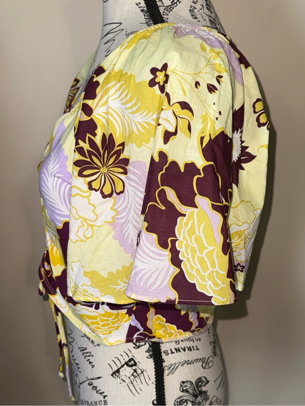 Anthropologie Maeve Cinched Flutter Sleeve Floral Top Yellow Purple Medium Boho - Picture 5 of 13